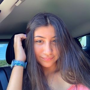 Meet your Posher, Paula